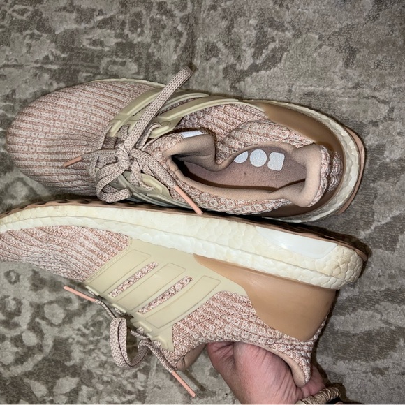 Adidas ultraboost blush pink size 8 - Picture 2 of 6